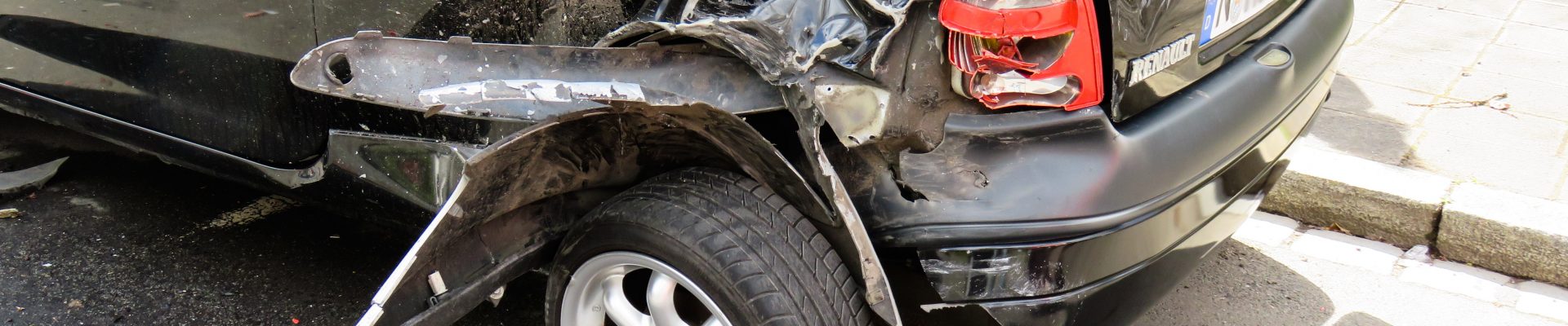 Schadenrecht - Streit mit Versicherung vermeiden - accident 1409005 - Themen-Radio